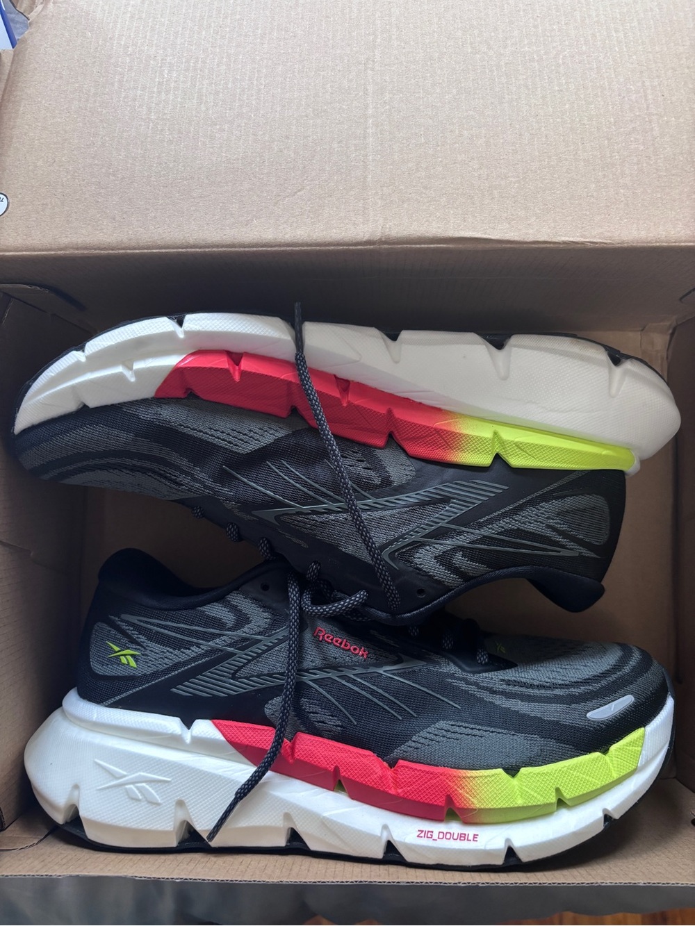 Reebok Men’s FloatZig Double - Size 8 / Women’s 9.5